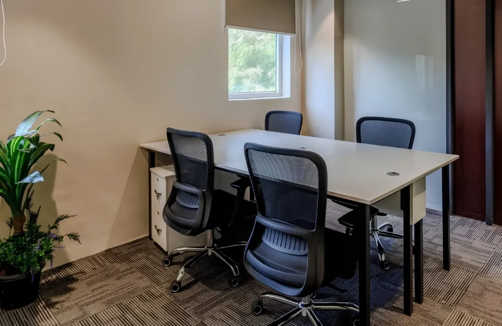 Managed-Office-Space-vs-Coworking-Space_-Whats-the-Difference-